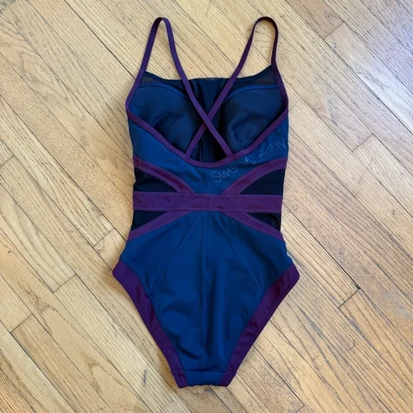 Sweaty Betty Zip Front One Piece Swimsuit - XS - Picture 5 of 8